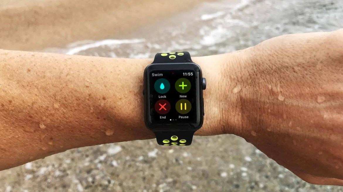 Apple Watch, AssistiveTouch sayesinde su altında kullanılabilir